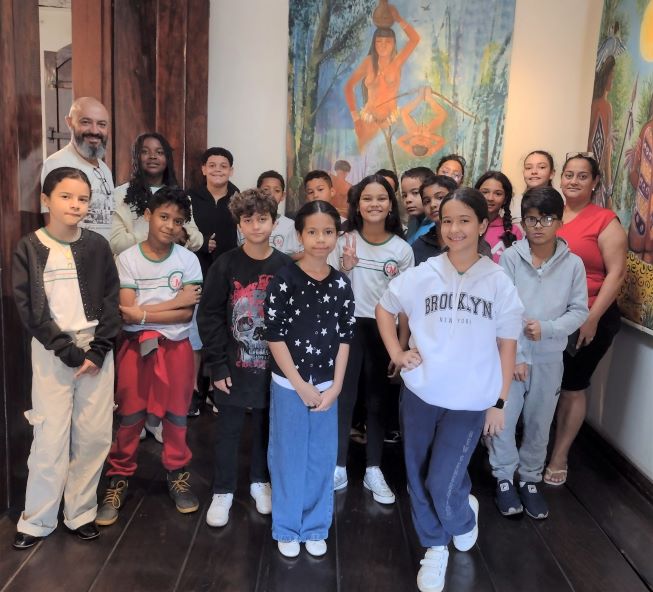 api-modulos/fotos/img/galeria_cat_culturais_493/493/13393/05 - VISITA GUIADA ESCOLA MUNICIPAL OROSINA CECÍLIO MENDONÇA, PROF. VÂNIA, 26.08.2025 (13).jpg